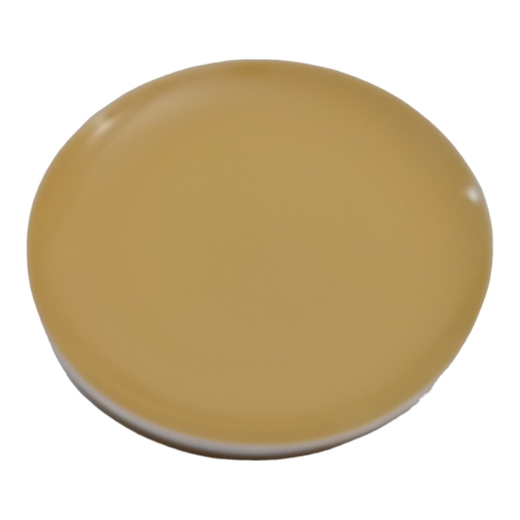 Crate and Barrel Yellow Plates 8.5" Salad Snack Luncheon Set of 4 - Picture 5 of 8